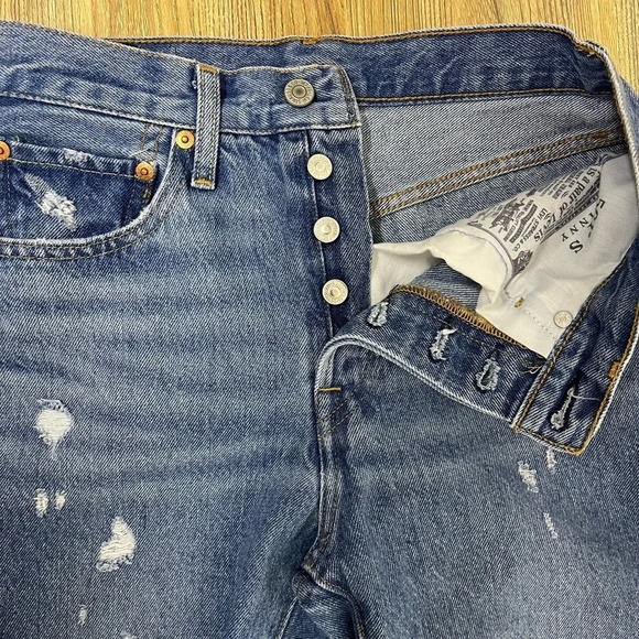 Levi's® Premium 501® Skinny Distressed - Size 26 - Picture 4 of 10